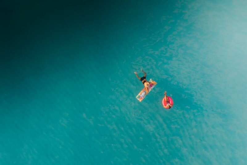 Come diventare ricchi tutti se lo chiedono, (quasi) nessuno lo sa Come diventare ricchi tutti se lo chiedono, (quasi) nessuno lo sa