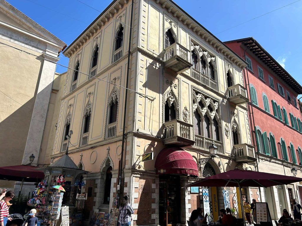 Business Intelligence Group apre la nuova sede a Palazzo Gambacorti, Corso Italia 89 Pisa: innovazione, ricerche di mercato e cultura per il futuro.